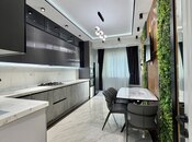 3-комн. новостройка - м. 28 мая - 137 м²