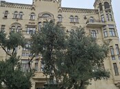 Объявление №5789280 - Баку, м. Ичеришехер, 4-комн., 105 м², 2/5 этаж