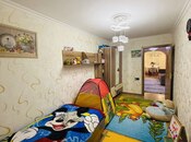 Satılır 3 otaqlı köhnə tikili 80 m², Qara Qarayev m., photo 2 from 8