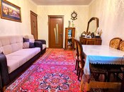 Satılır 2 otaqlı köhnə tikili 50 m², Qara Qarayev m., photo 2 from 8