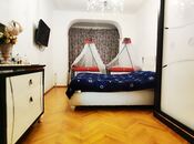 Satılır 4 otaqlı köhnə tikili 110 m², Azadlıq Prospekti m., photo 2 from 8