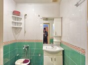 Satılır 4 otaqlı köhnə tikili 110 m², Qara Qarayev m., photo 3 from 8
