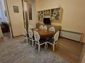 Satılır 4 otaqlı köhnə tikili 105 m², Sahil m., photo 8 from 8