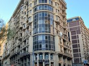 Объявление №5802991 - Баку, м. Ичеришехер, 4-комн., 210 м², 10/12 этаж