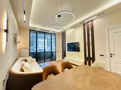 2-комн. новостройка - м. Элмляр Академиясы - 68 м²
