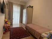 Продаётся 3-комн. вторичка 70 м², м. Низами, photo 7 from 8