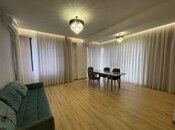 Сдаётся 3-комн. новостройка 110 м², м. 20 января, photo 2 from 8