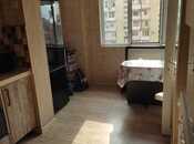 Satılır 4 otaqlı köhnə tikili 110 m², İnşaatçılar m., photo 2 from 8