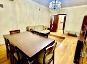 Satılır 3 otaqlı köhnə tikili 80 m², Qara Qarayev m., photo 1 from 8