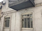 Satılır 10 otaqlı həyət evi/bağ evi 200 m², 28 May m., photo 2 from 8