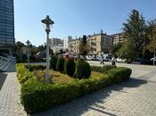 6-комн. вторичка - м. Элмляр Академиясы - 190 м²