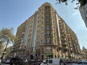 Объявление №5830432 - Баку, м. Сахил, 3-комн., 138 м², 7/12 этаж