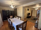 Satılır 6 otaqlı köhnə tikili 150 m², İnşaatçılar m., photo 1 from 8