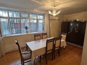 Satılır 6 otaqlı köhnə tikili 150 m², İnşaatçılar m., photo 2 from 8