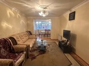 Satılır 6 otaqlı köhnə tikili 150 m², İnşaatçılar m., photo 3 from 8