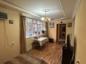 Satılır 6 otaqlı köhnə tikili 150 m², İnşaatçılar m., photo 7 from 8