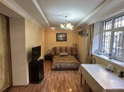 Satılır 6 otaqlı köhnə tikili 150 m², İnşaatçılar m., photo 6 from 8