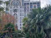 Elan №5833459 - Bakı, Sahil m., 3 otaqlı, 155 m², 2/8 mərtəbə