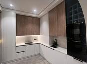 2-комн. новостройка - м. 28 мая - 80 м²