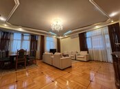 Elan №5835946 - Bakı, 28 May m., 3 otaqlı, 135 m², 6/18 mərtəbə