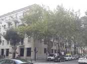 Elan №5836497 - Bakı, 28 May m., 2 otaqlı, 90 m², 3/5 mərtəbə