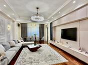 Продаётся 3-комн. новостройка 125 м², м. Кара Караев, photo 1 from 8