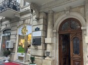 Satılır 6 otaqlı köhnə tikili 320 m², Sahil m., photo 2 from 8