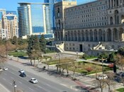 2-комн. новостройка - м. 28 мая - 70 м²
