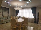 Elan №5847925 - Gəncə, Gəncə, 3 otaqlı, 125 m², 12/12 mərtəbə