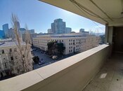 Продаётся 3-комн. вторичка 75 м², м. 28 мая, photo 1 from 8