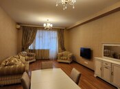 Сдаётся 3-комн. новостройка 165 м², м. Низами, photo 3 from 8