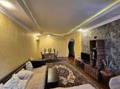 Продаётся 3-комн. вторичка 70 м², м. Иншаатчылар, photo 2 from 8