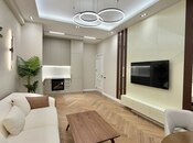 Продаётся 2-комн. новостройка 68 м², м. Элмляр Академиясы, photo 1 from 8