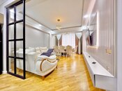 Продаётся 2-комн. новостройка 75 м², м. Кара Караев, photo 1 from 8