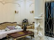 Satılır 4 otaqlı köhnə tikili 215 m², Sahil m., photo 2 from 8