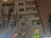 Satılır 2 otaqlı köhnə tikili 40 m², Qara Qarayev m., photo 2 from 8