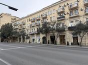 Elan №5868601 - Bakı, Sahil m., 3 otaqlı, 152 m², 4/5 mərtəbə