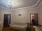Продаётся 2-комн. вторичка 35 м², м. Элмляр Академиясы, photo 3 from 8