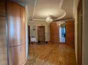 3-комн. новостройка - м. Иншаатчылар - 125 м²