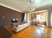 Satılır 4 otaqlı köhnə tikili 210 m², Bayıl q., photo 2 from 8