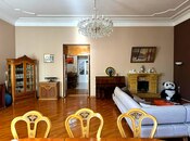 Satılır 4 otaqlı köhnə tikili 210 m², Bayıl q., photo 3 from 8