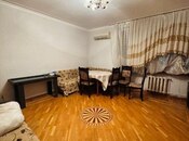 Satılır 3 otaqlı köhnə tikili 75 m², Elmlər Akademiyası m., photo 2 from 8