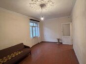Satılır 2 otaqlı köhnə tikili 40 m², Qara Qarayev m., photo 3 from 8