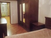 Satılır 2 otaqlı köhnə tikili 70 m², Nizami m., photo 5 from 8