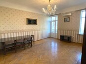 Продаётся 3-комн. вторичка 68 м², м. Низами, photo 4 from 8