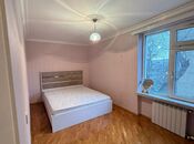 Satılır 2 otaqlı köhnə tikili 55 m², İnşaatçılar m., photo 4 from 8