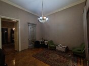 Satılır 2 otaqlı köhnə tikili 75 m², Nizami m., photo 2 from 8