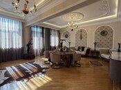 Satılır 5 otaqlı köhnə tikili 200 m², 28 May m., photo 1 from 8