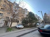 Elan №5898912 - Bakı, 8-ci mikrorayon q., 3 otaqlı, 65 m², 2/5 mərtəbə