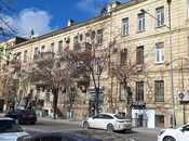 Satılır 2 otaqlı köhnə tikili 54 m², 28 May m., photo 2 from 8